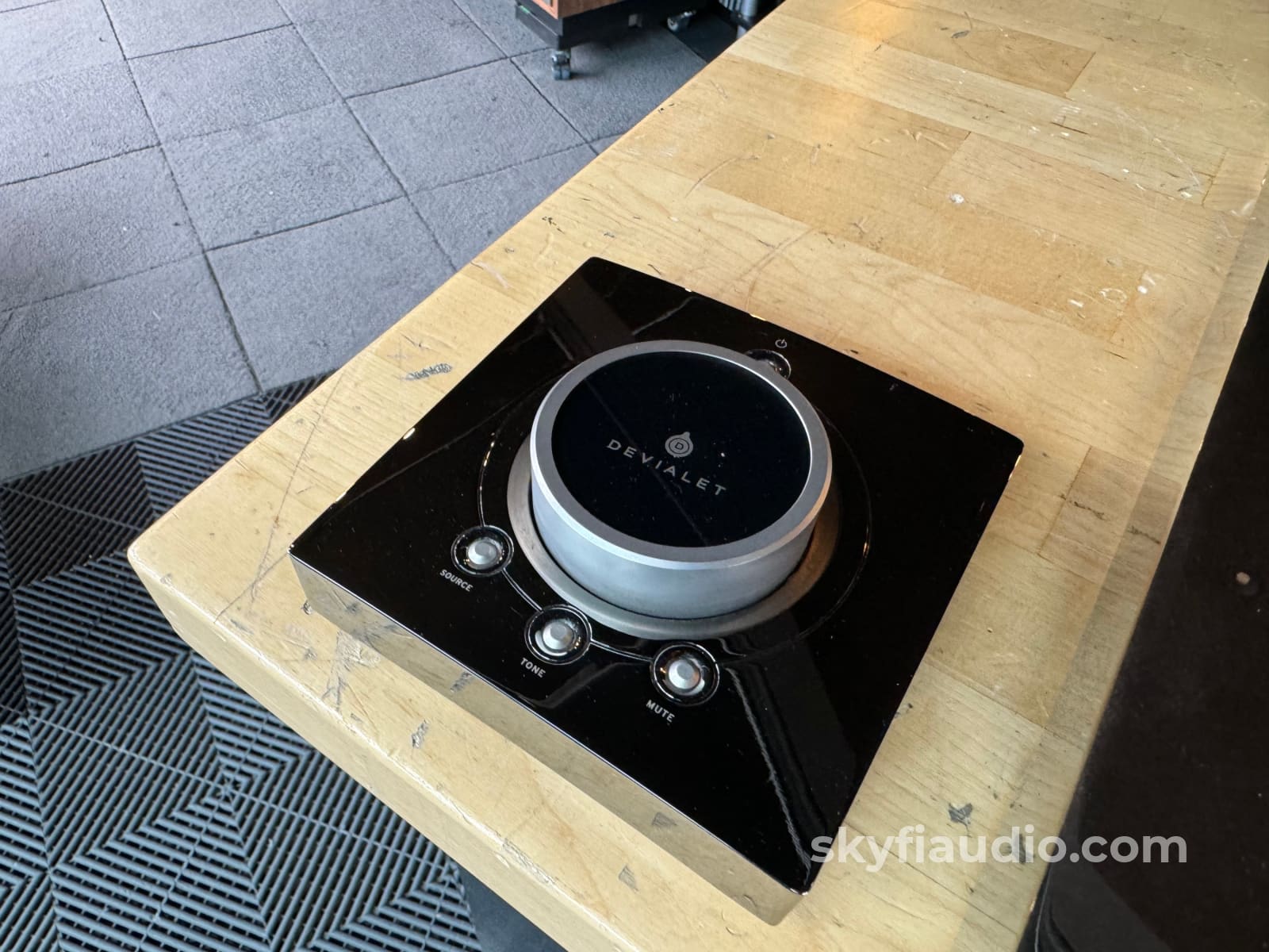 Devialet Expert 250 Pro Integrated Amplifier W/Phono Airplay Roon Ready 2 X 250W (Copy)