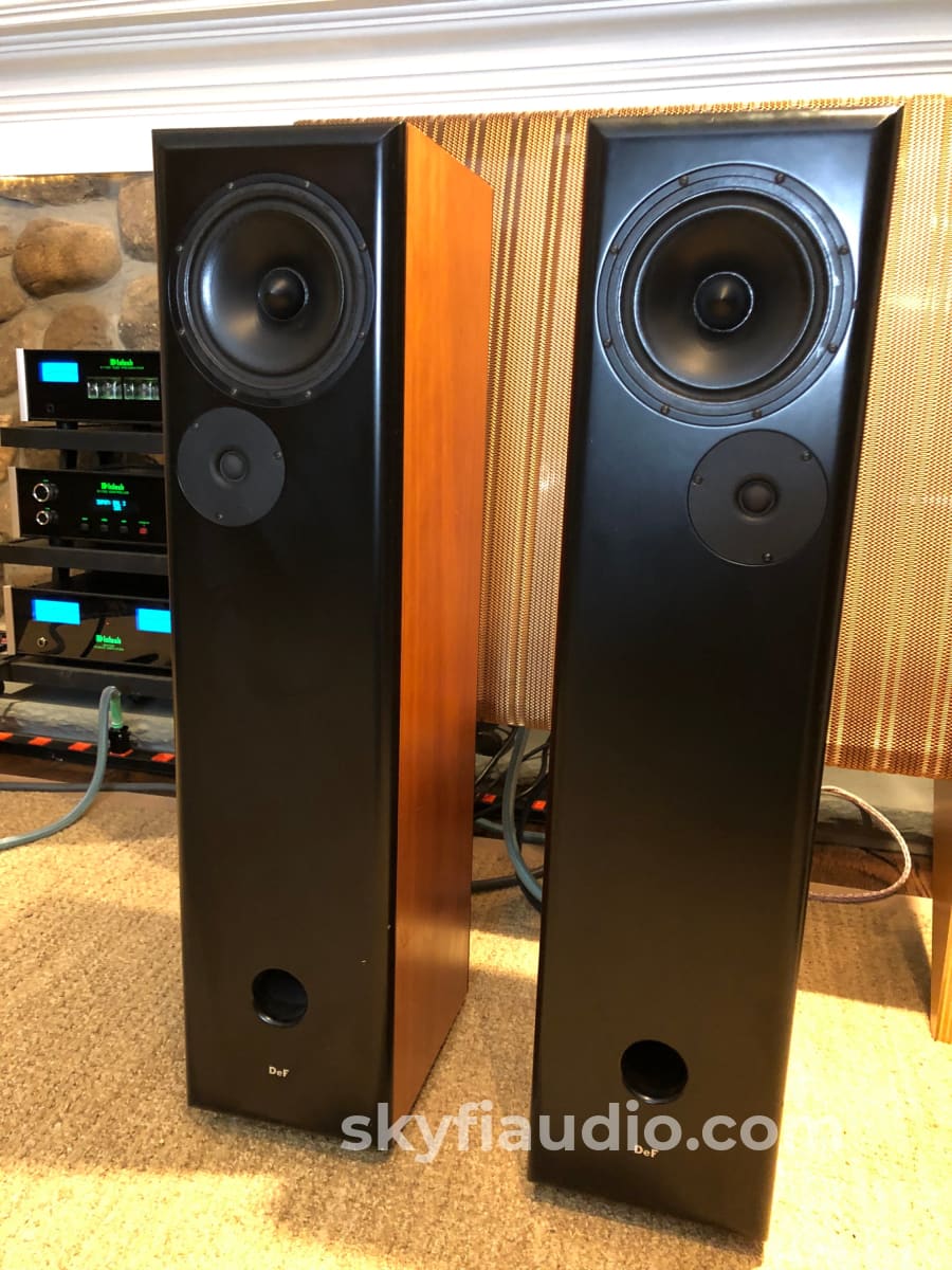 Devore Fidelity Gibbon Eight Speakers