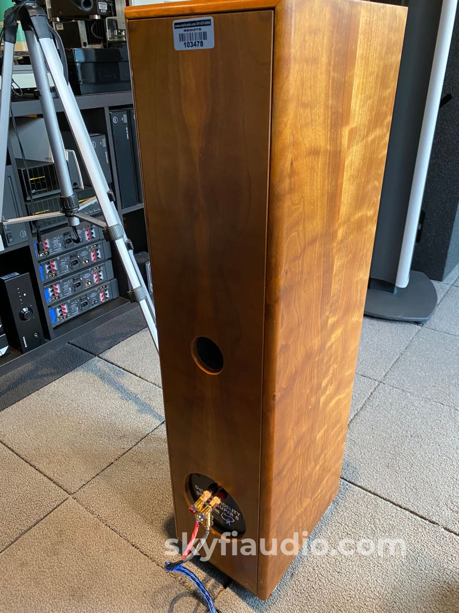 Devore Fidelity Gibbon Super 8 Speakers Gorgeous Walnut Finish Made In Nyc!