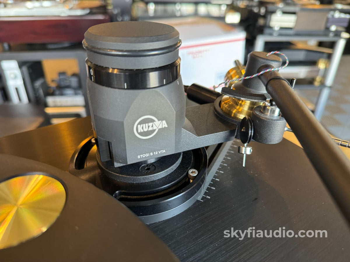 Feickert Woodpecker Turntable With Kuzma Arm Power Supply And New Sumiko Celebration 40 Mc Cartridge