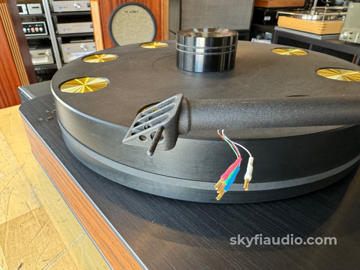 Feickert Woodpecker Turntable With Kuzma Arm Power Supply And New Sumiko Celebration 40 Mc Cartridge