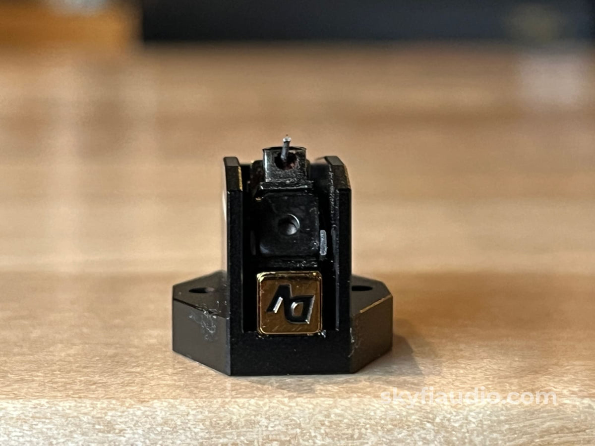 Dynavector DV-20X2 High Ouptut MC Phono Cartridge - VPI Branded Phono Cartridge