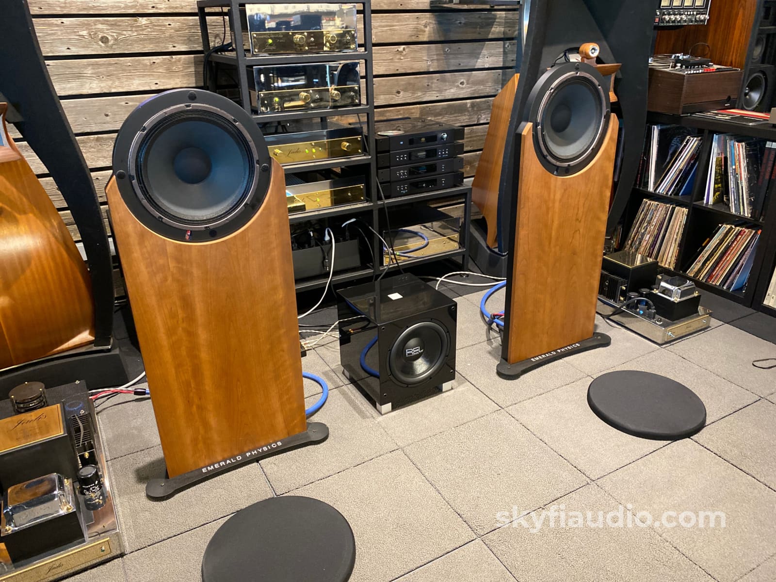 Emerald Physics Cs3 Infinite Baffle Speakers With Active Eq Box And Rel Subwoofer