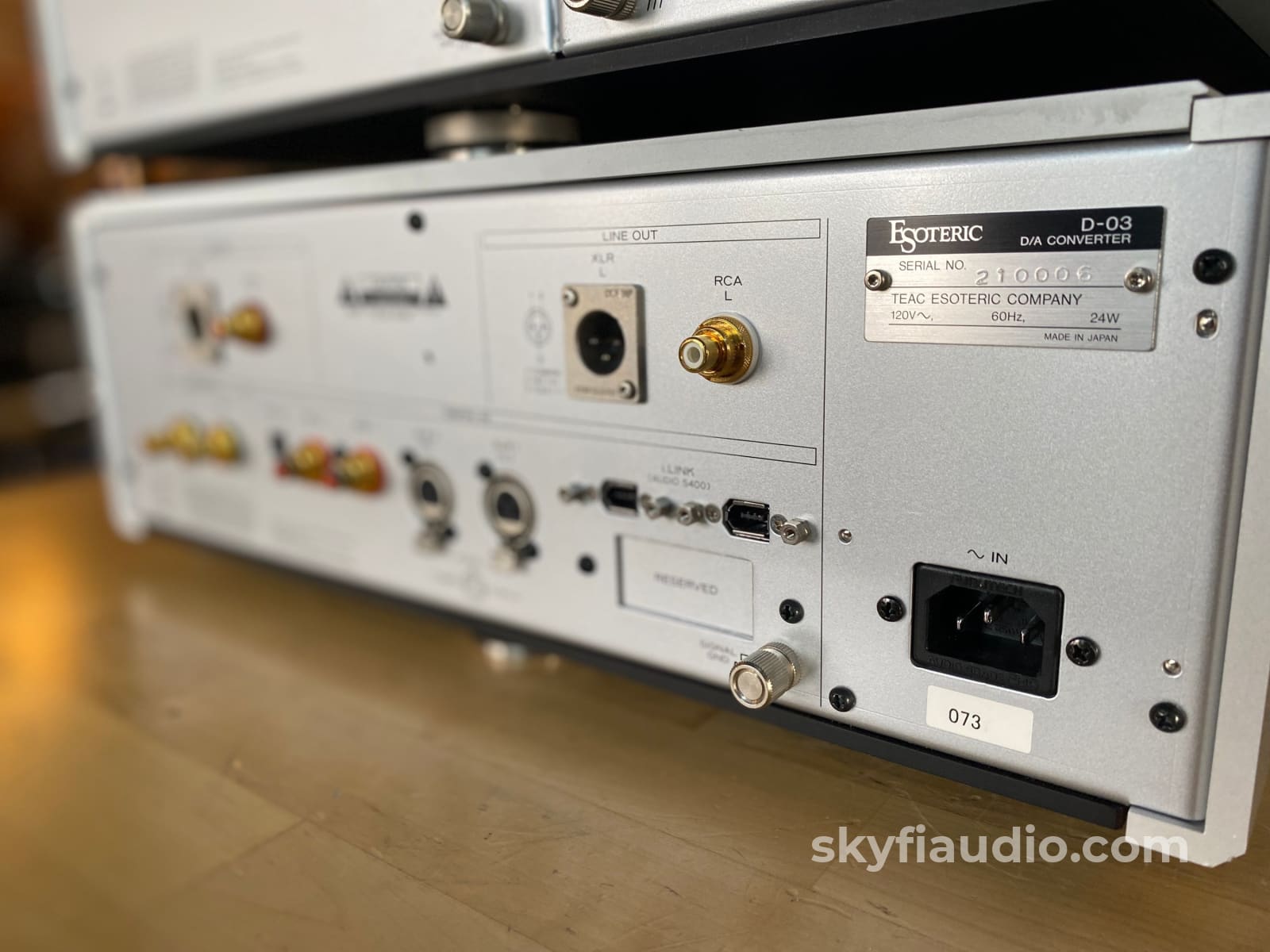 Esoteric P-03 Cd Transport & D-03 Dac + Digital