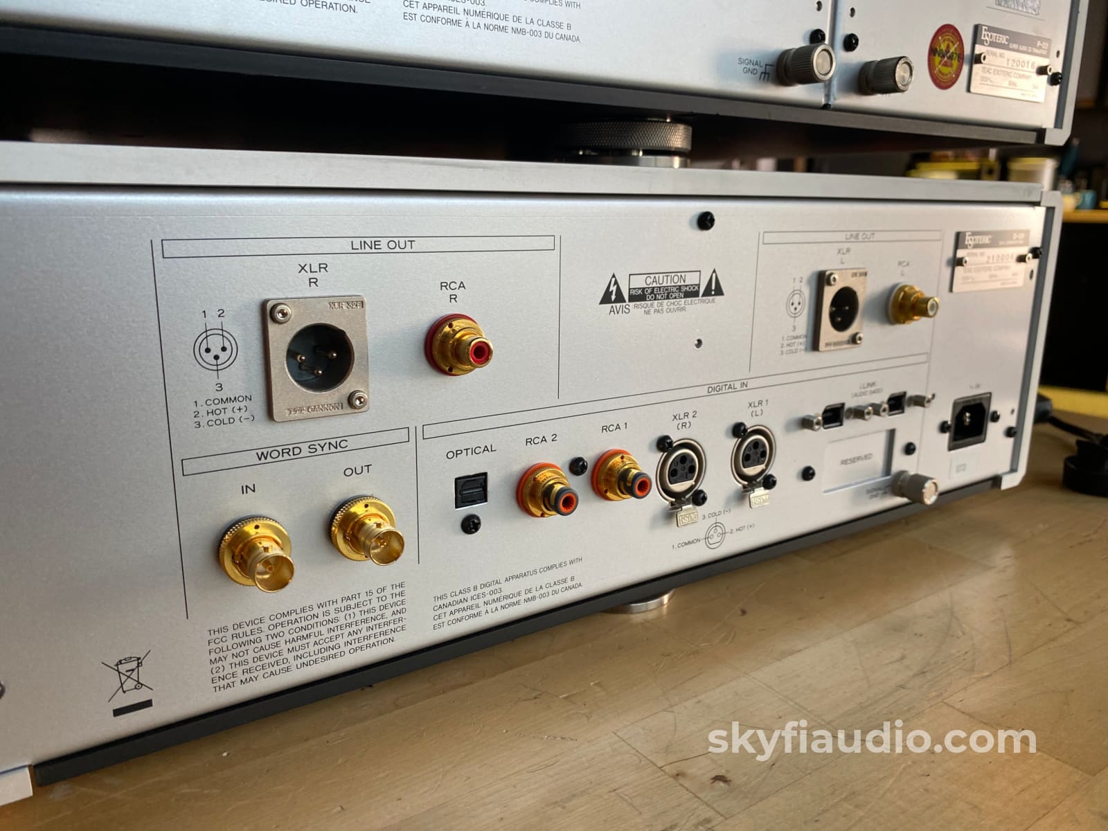 Esoteric P-03 Cd Transport & D-03 Dac + Digital