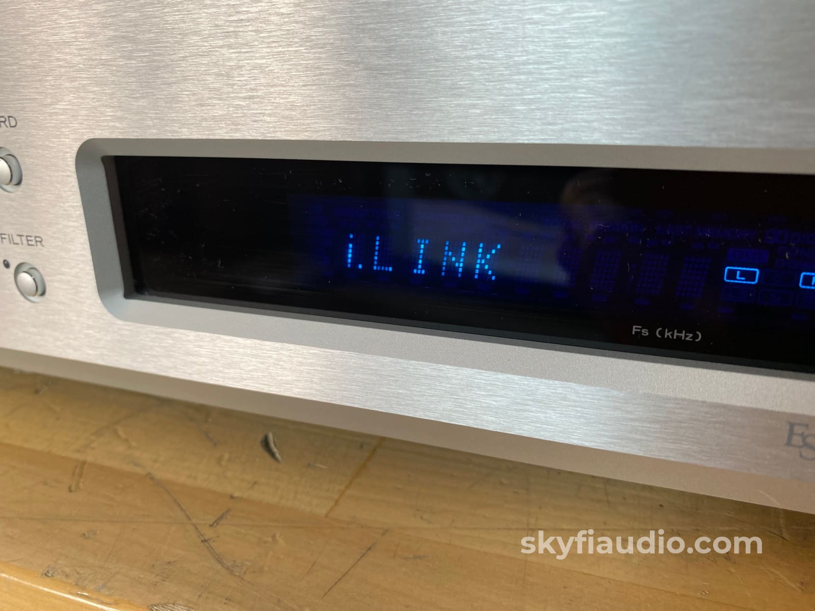 Esoteric P-03 Cd Transport & D-03 Dac + Digital