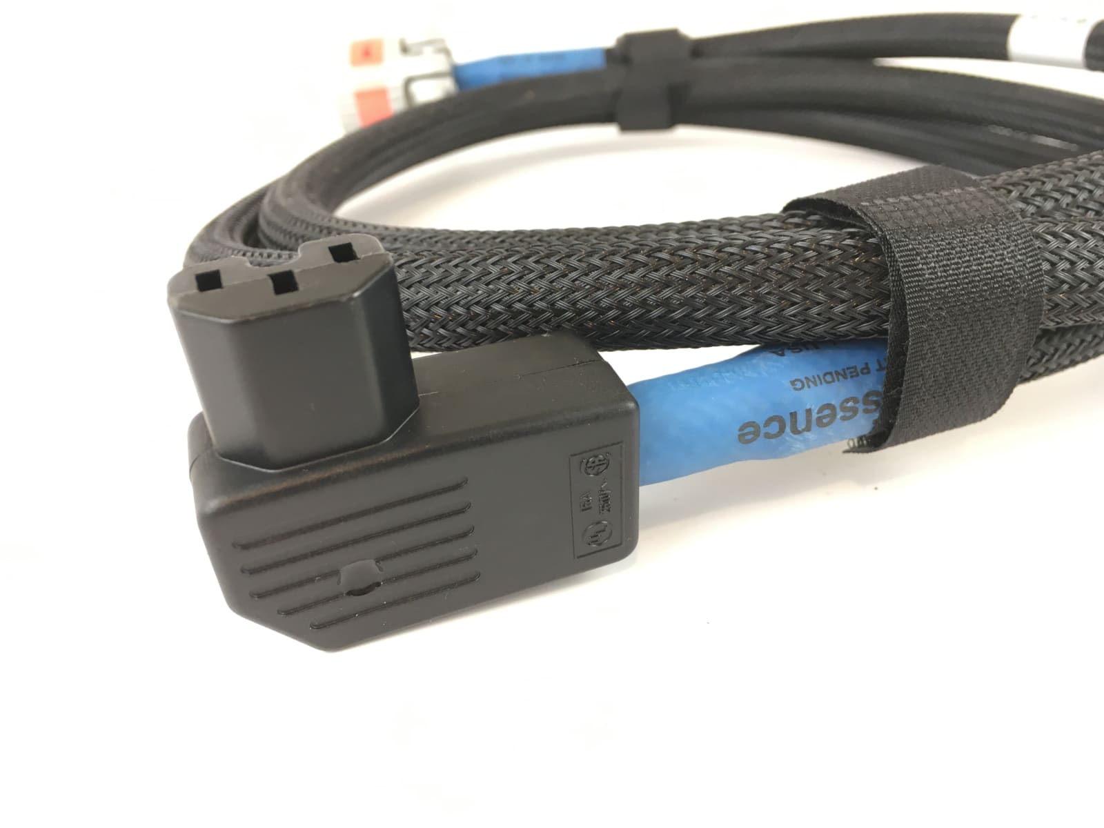 Esp (Essential Sound Products) The Essence Power Cable - 2 Meters 90 Degrees Cables