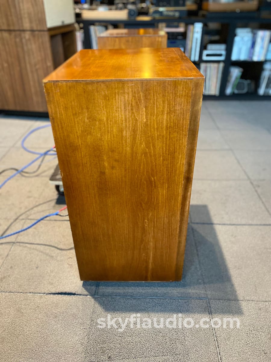 Ev Electro-Voice 15 3-Way Speaker System In Marquis Enclosures Speakers