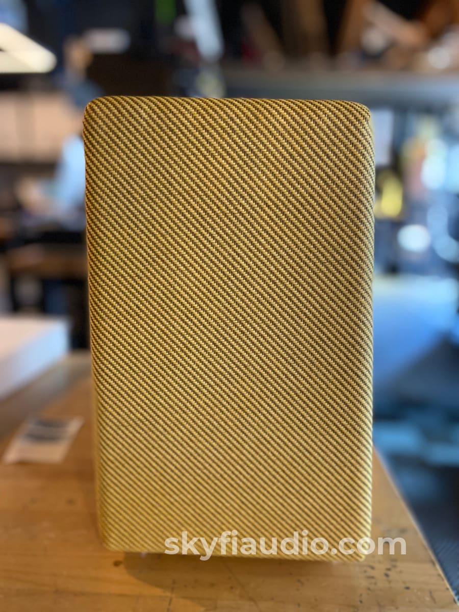 Fender Model 57 Champ 5F1 Guitar Amp In Tweed Accessory
