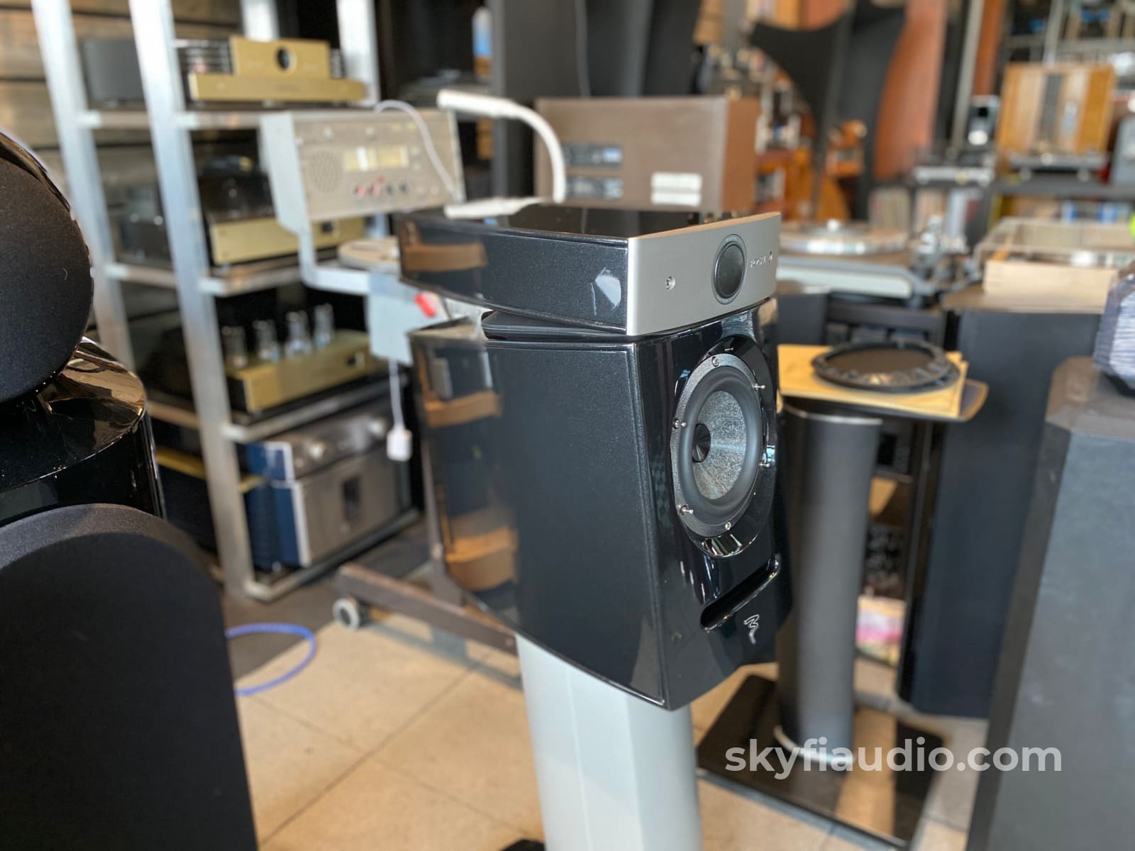 Focal Diablo Utopia Iii Speakers - As New And Complete With Stands $25K Msrp