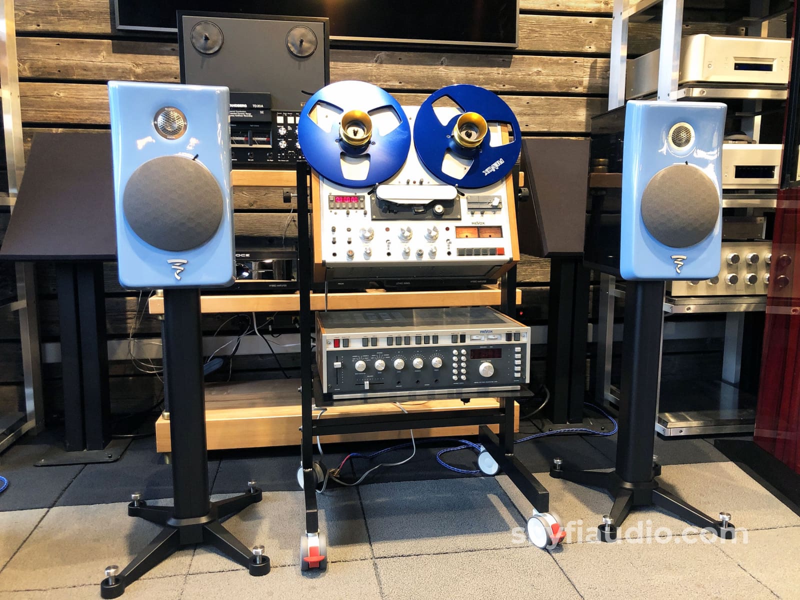 Focal Kanta N°1 High Gloss Speakers With Stands - Rare Gauloise Blue Finish
