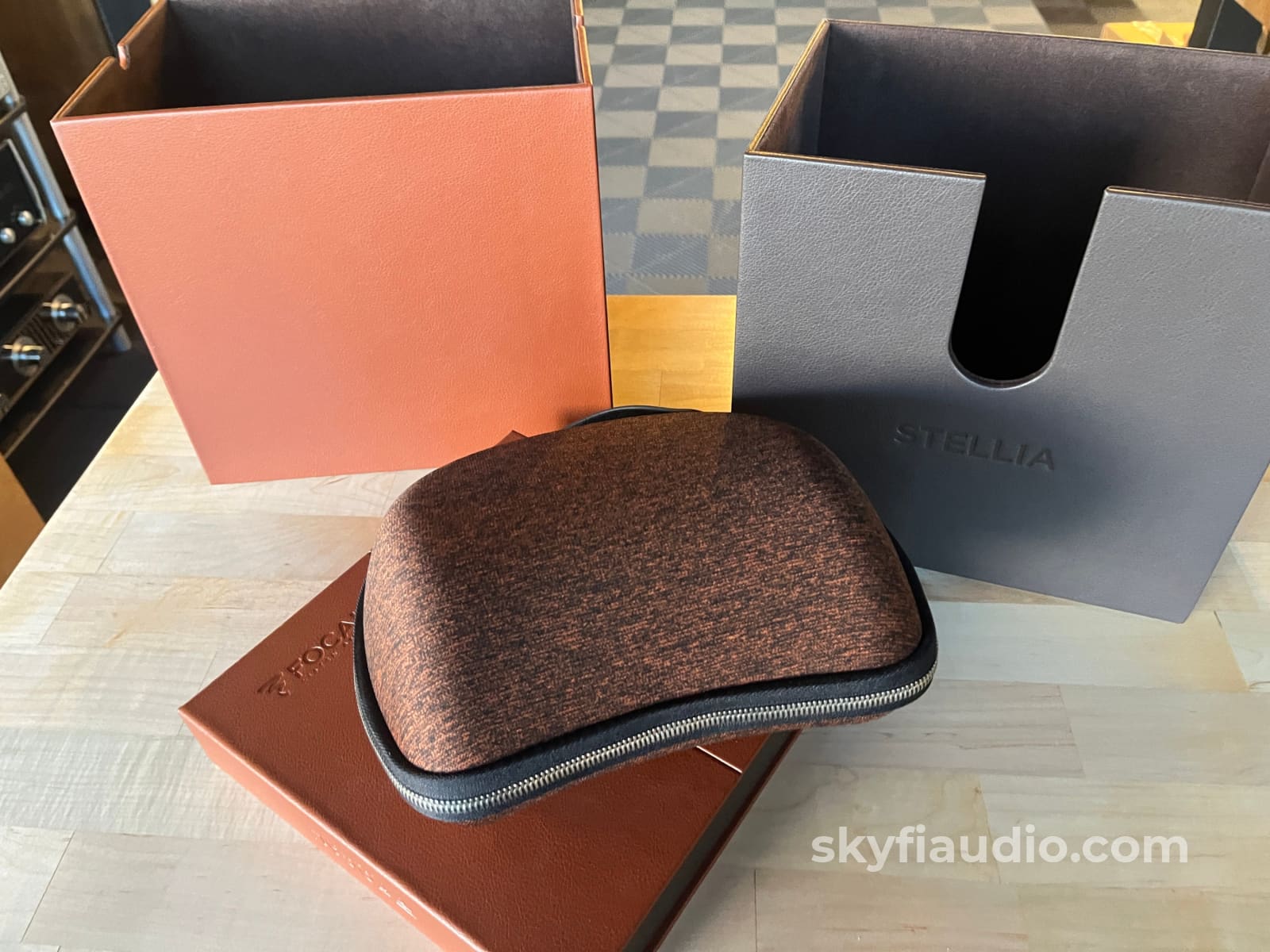 Focal Stellia Headphones - w/ Box and Accessories Headphones