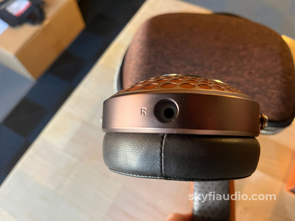 Focal Stellia Headphones - w/ Box and Accessories Headphones