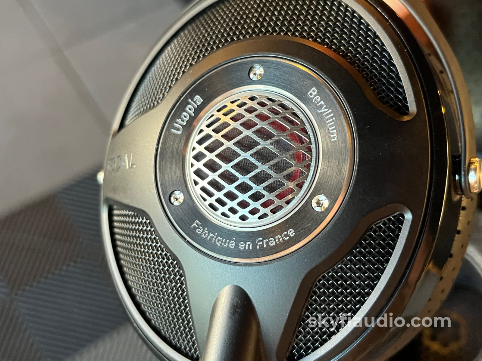 Focal Utopia Headphones - Beryllium Drivers - Complete Headphones