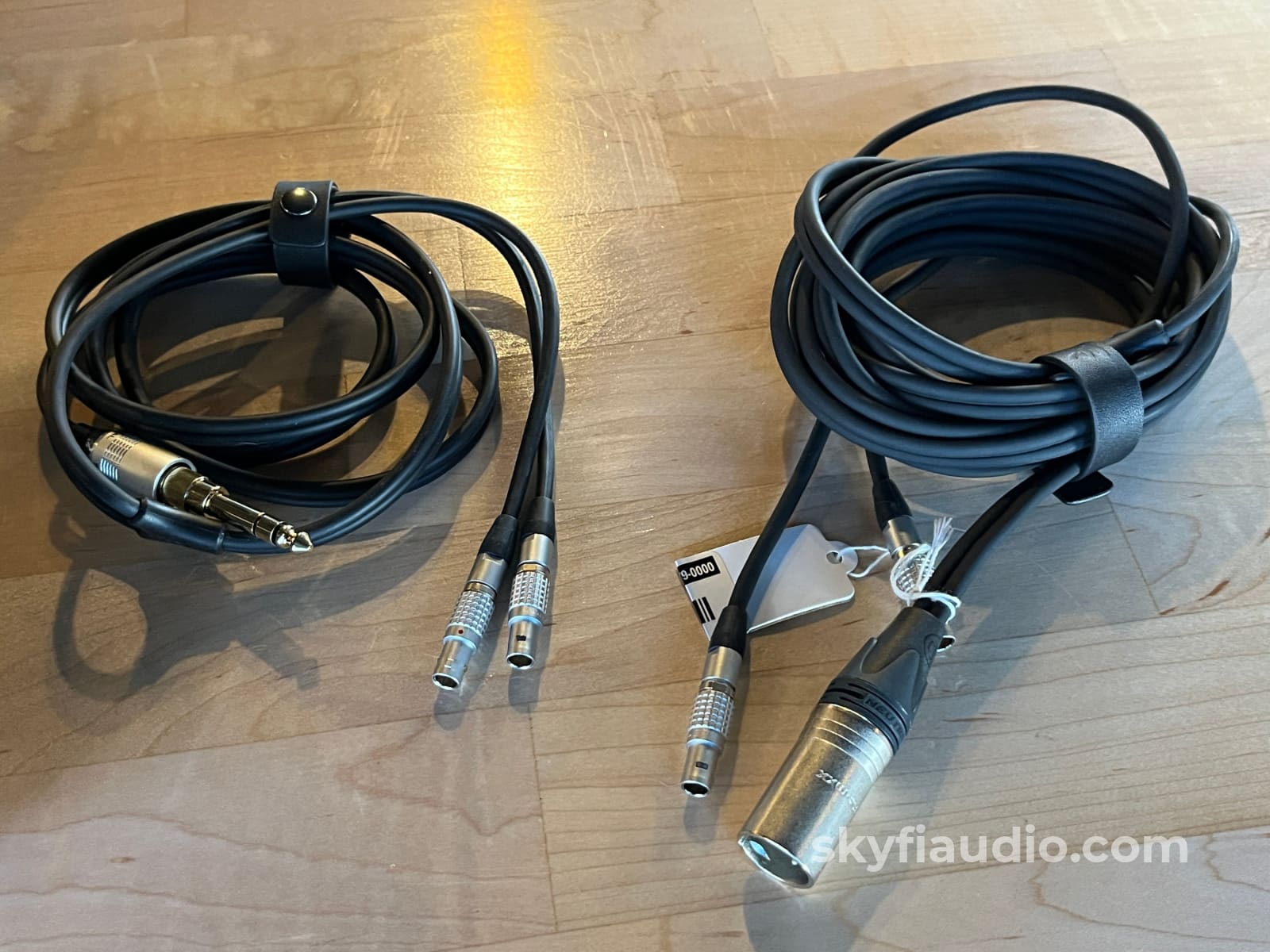 Focal Utopia Headphones - Beryllium Drivers - W/ Case Headphones