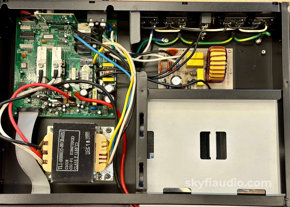 Furman F1000-Ups And Power Conditioner Serviced With Fresh Batteries