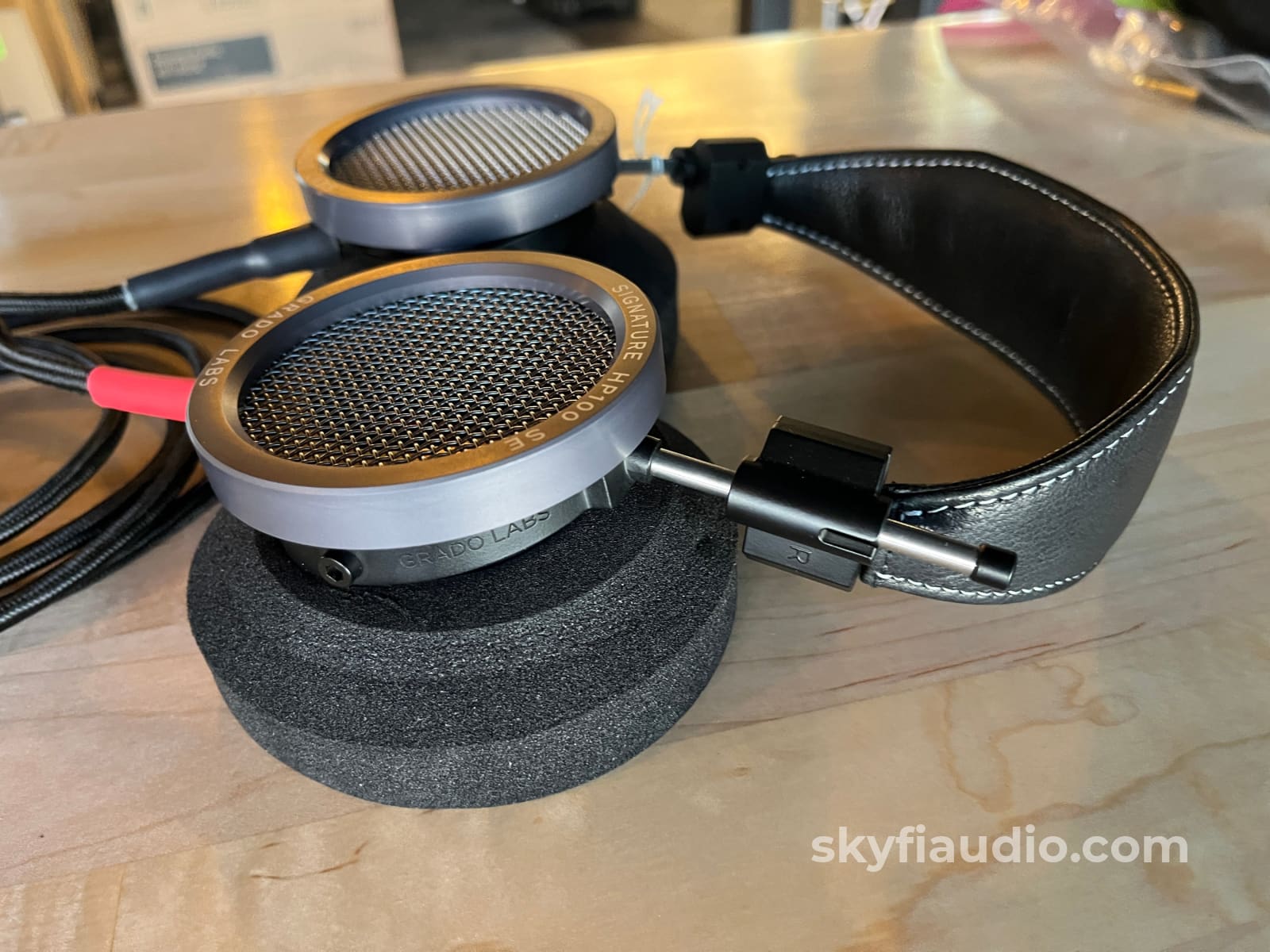 Grado HP100 SE Signature Series Headphones Headphones