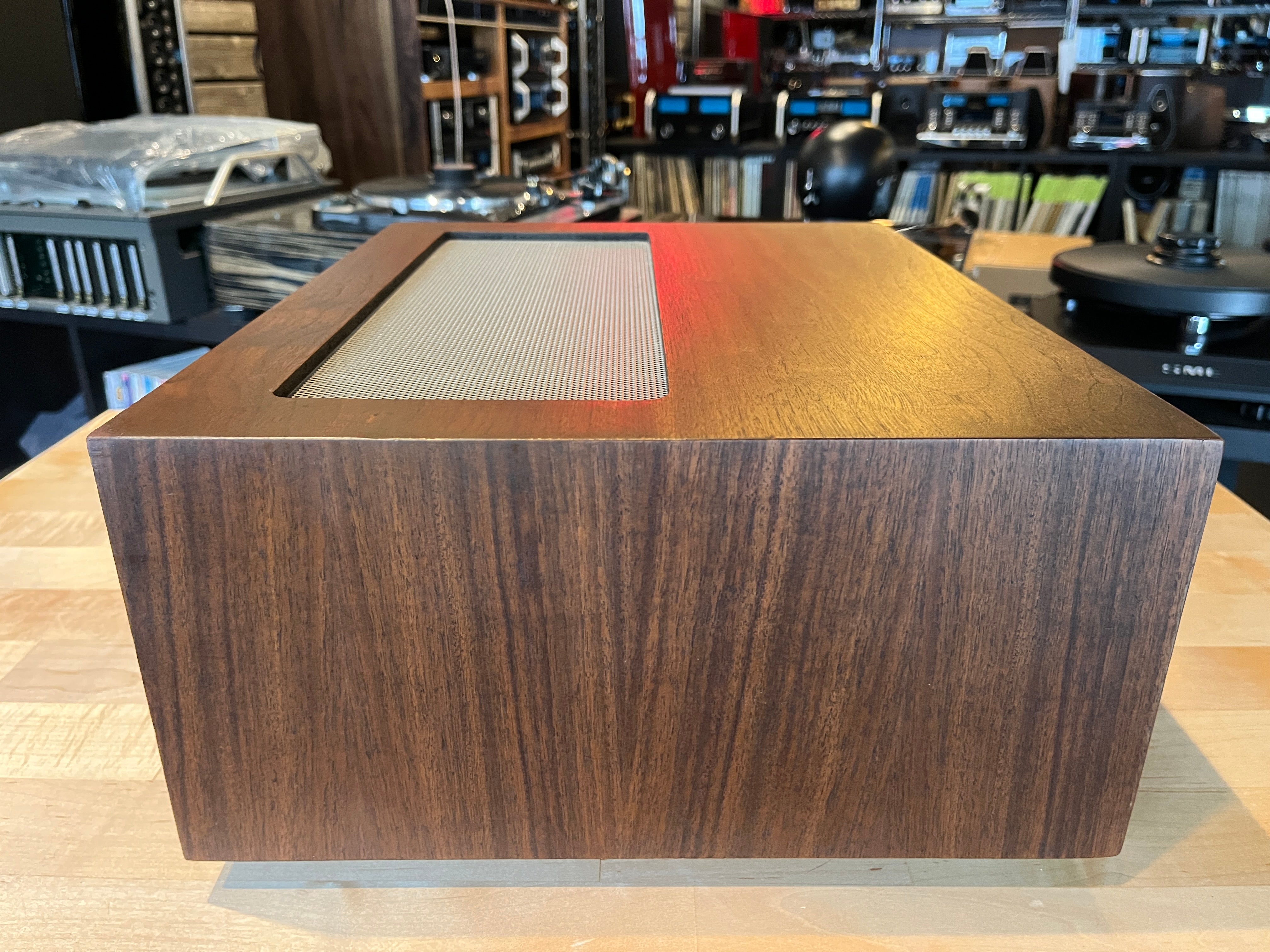 L12 Slant Foot Cabinet Cabinet w/ 12" Fixed Panlocs