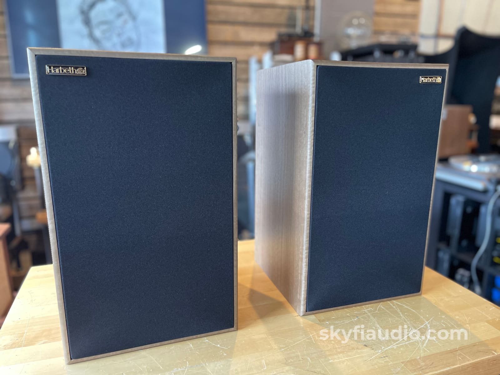 Harbeth 30.2 40Th Anniversary Edition Speakers In Rare Finish