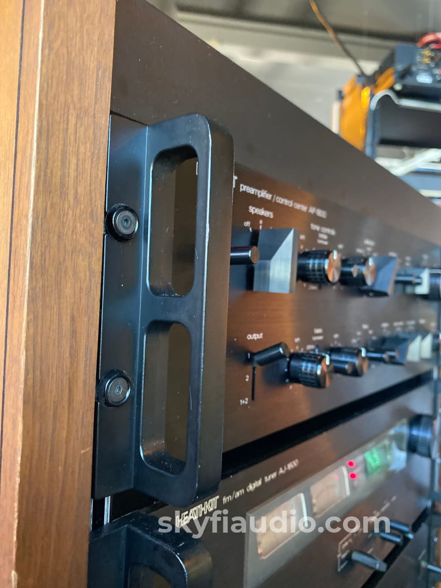 Heathkit Complete Stereo System In Rack Integrated Amplifier