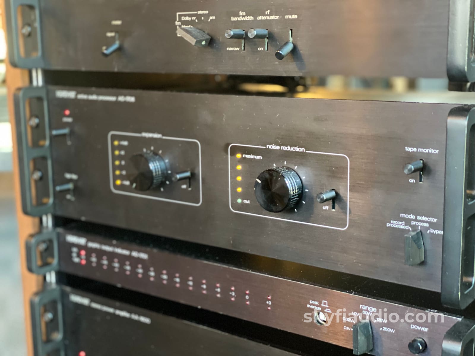 Heathkit Complete Stereo System In Rack Integrated Amplifier