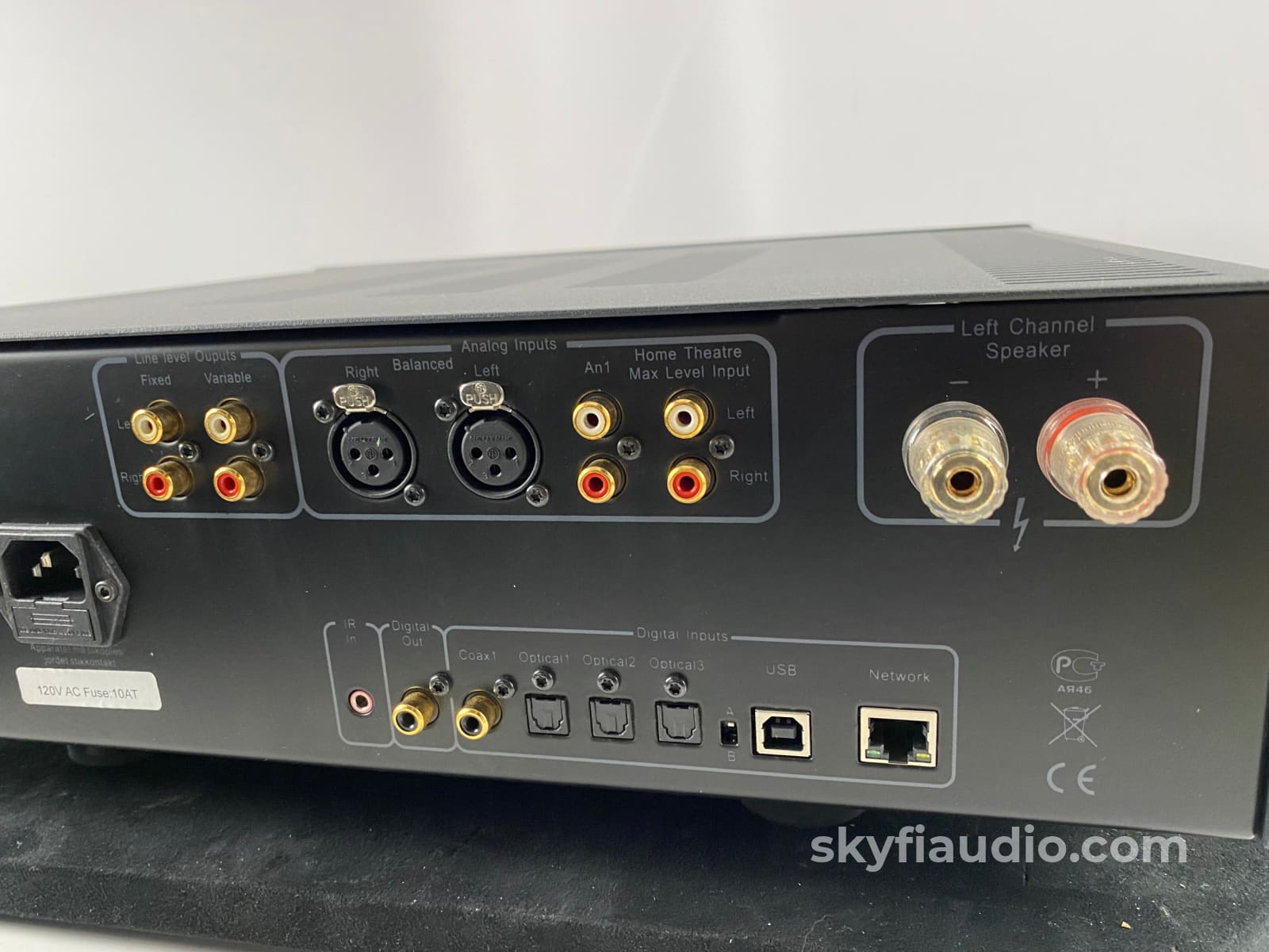 Hegel H360 Integrated Amplifier 250W! With Dac! (Airplay Dsd Steaming)