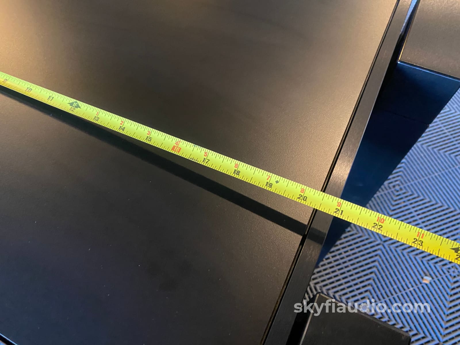 Hrs Vxr 3 Shelf Isolation Rack Accessory