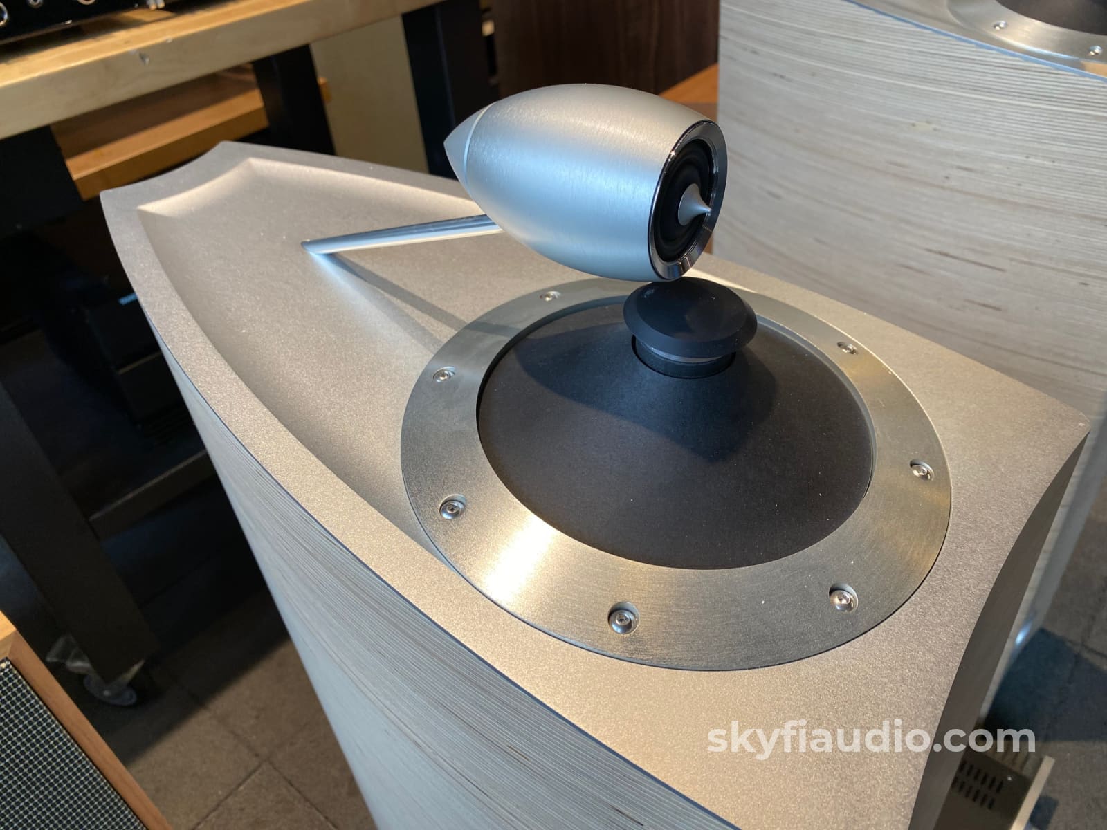 Ilumnia Magister Mkii Field Coil Speakers - Like New And Complete