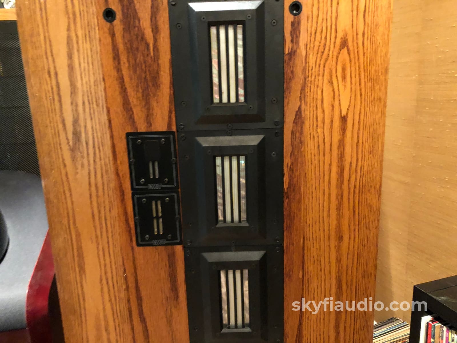 Infinity Reference Standard Rs Ii-B Vintage Ribbon Speakers With Lf Eq Near Perfect