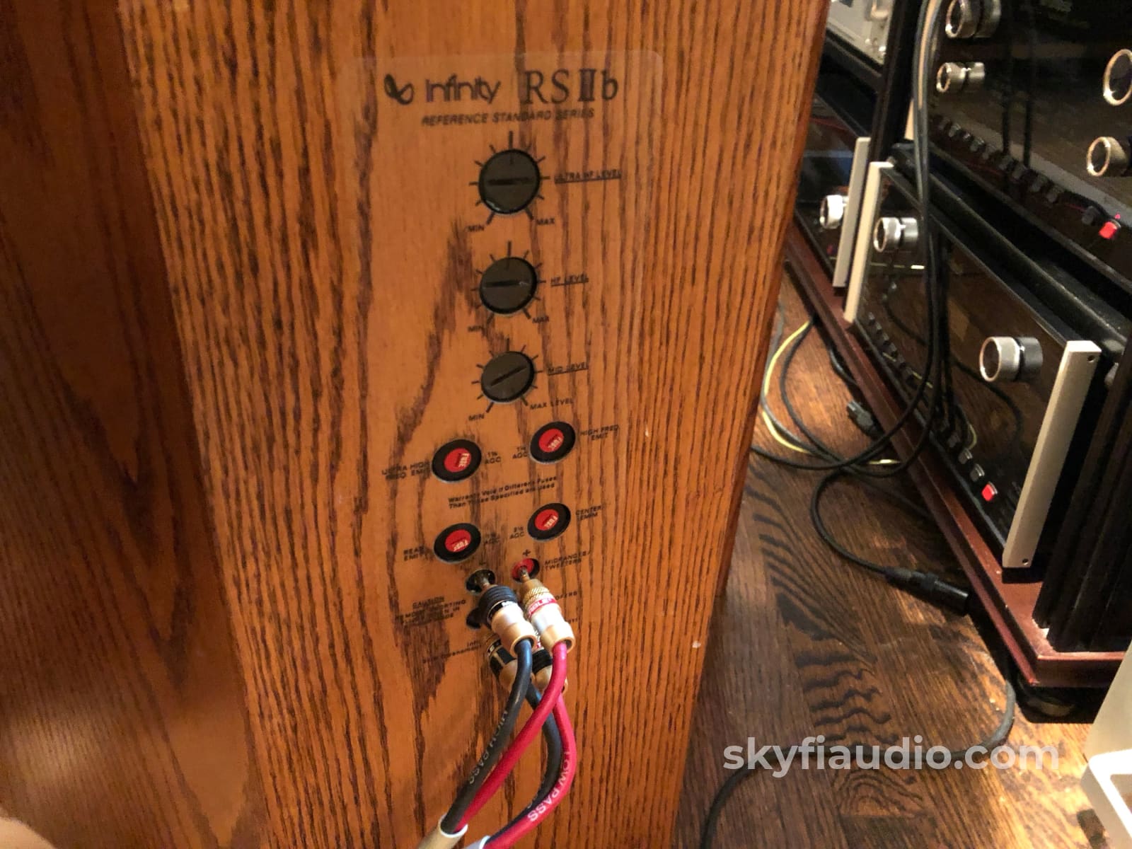 Infinity Reference Standard Rs Ii-B Vintage Ribbon Speakers With Lf Eq Near Perfect