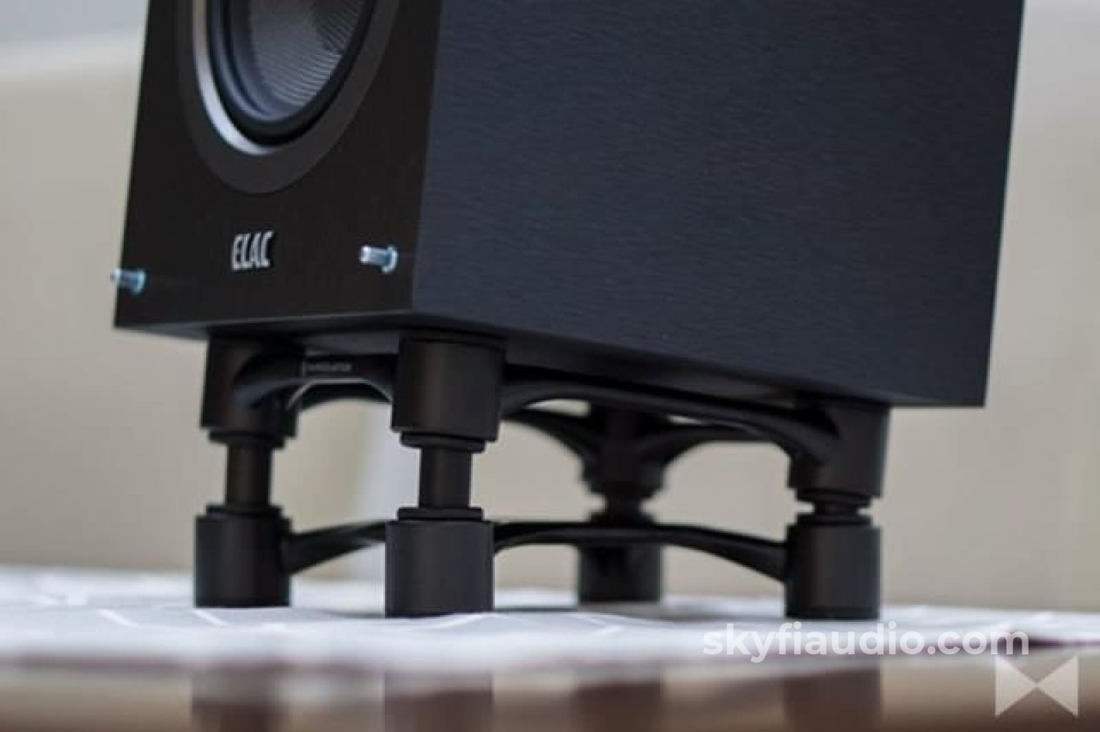 IsoAcoustics Aperta Isolation Stands with Tilt Adjustment (Pair) Accessory