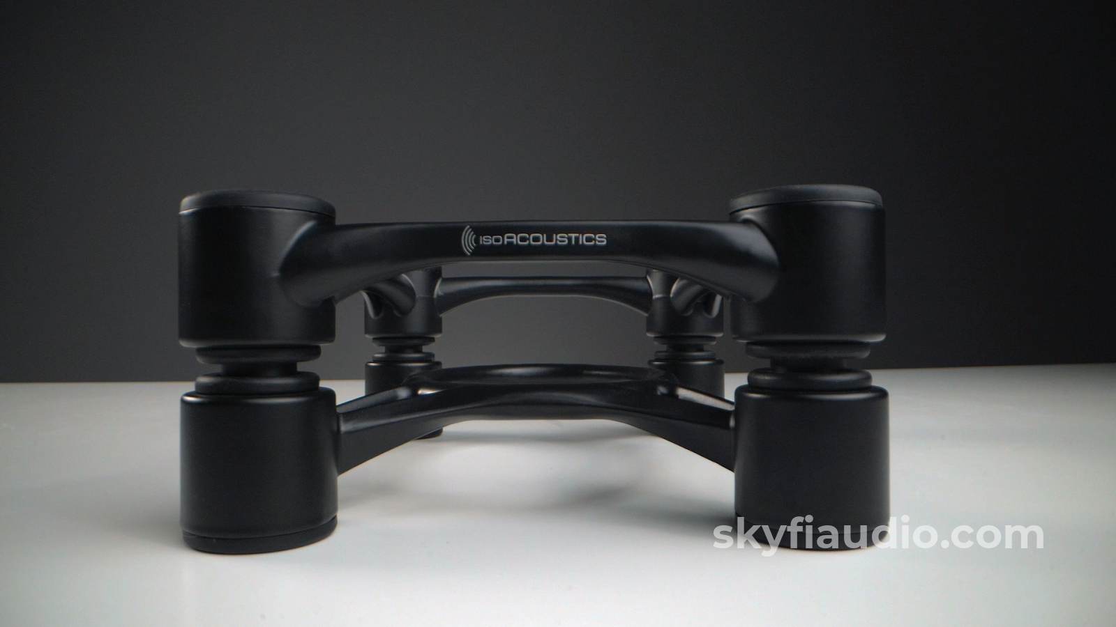IsoAcoustics Aperta Isolation Stands with Tilt Adjustment (Pair) Black / None Accessory