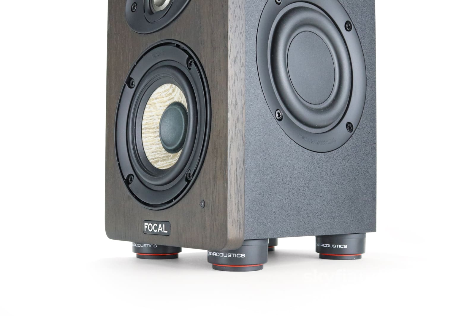 IsoAcoustics ISO-Puck Series for Studio Monitors and Speakers Accessory