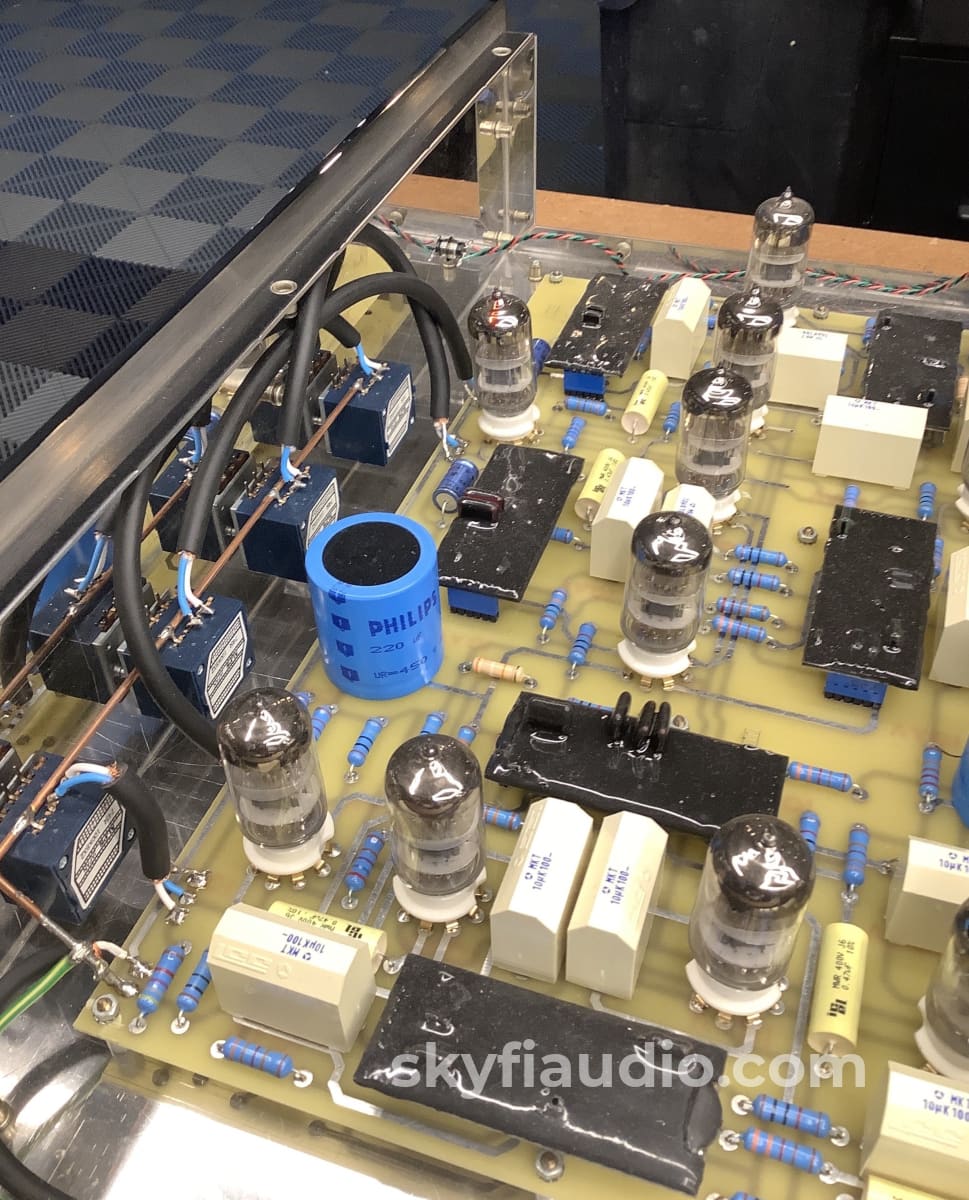 Jadis Jf2 Tube Electronic 4-Way Crossover - 4 Chassis Dual Mono Setup Including Power Supplies