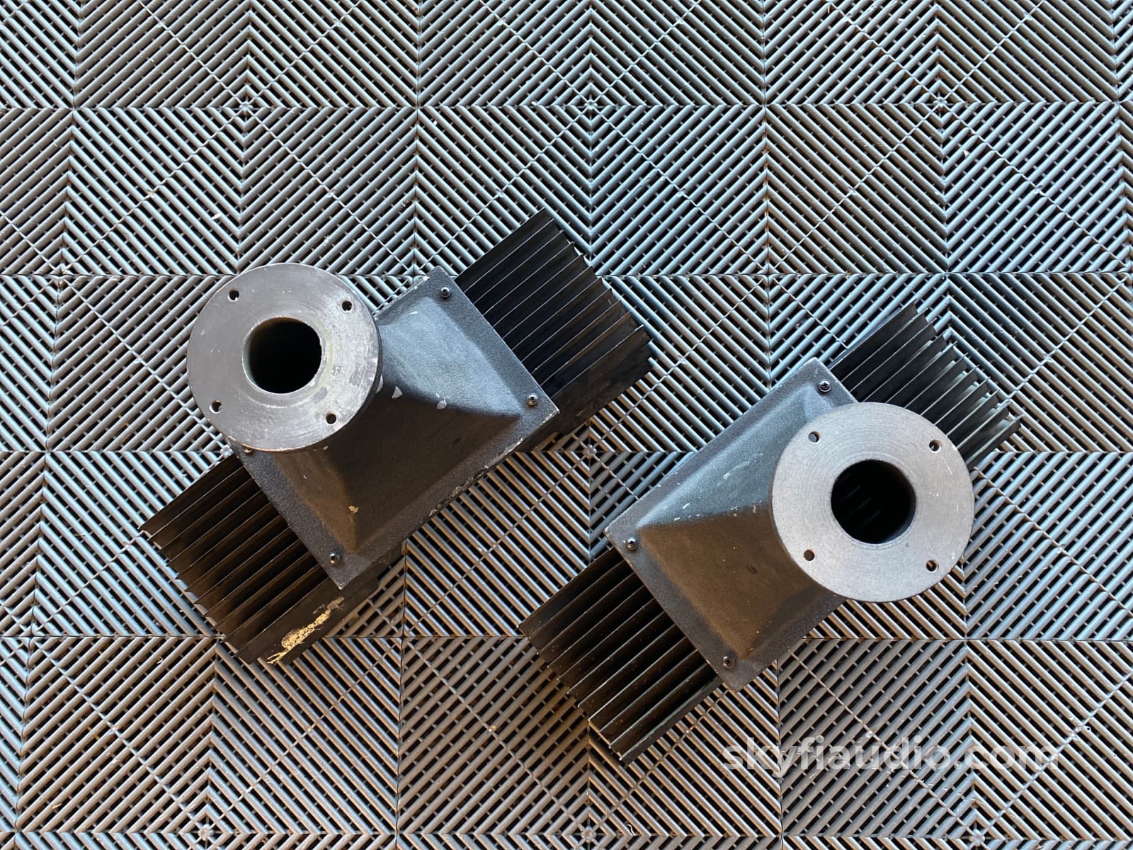 Jbl Black 2309 Horns W/ 2310 Lenses - Pair Speakers