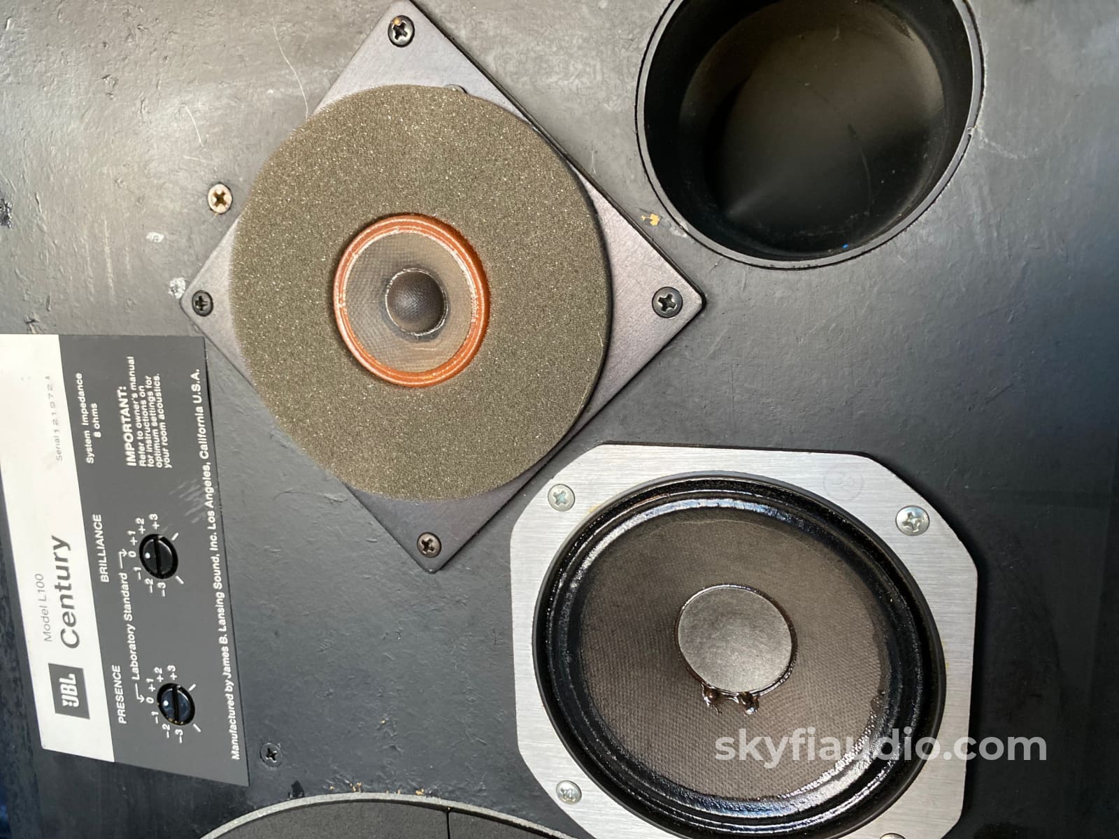 Jbl L100 Vintage Speakers All Original With New Foam