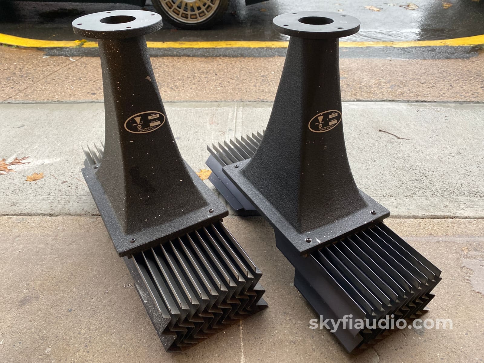 Jbl Set Of Model H5039 Horns And 2310 Lenses Speakers