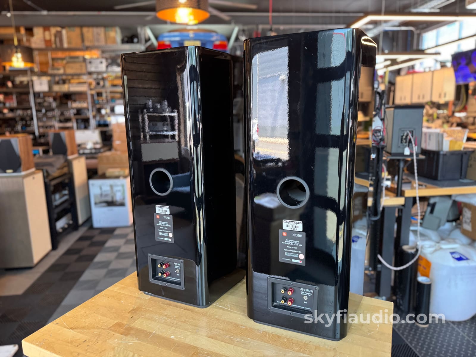 JBL XLP140A Vintage Floor standing Speakers Speakers