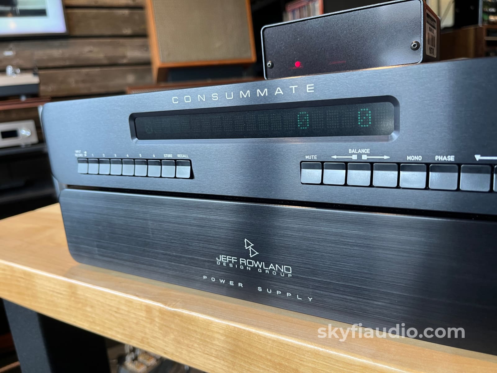 Jeff Rowland Consummate Two Piece Preamplifier - Flagship - Preamplifier