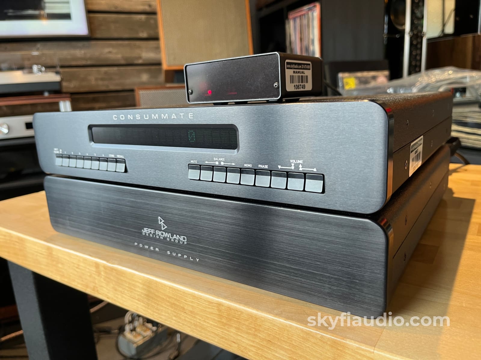 Jeff Rowland Consummate Two Piece Preamplifier - Flagship - Preamplifier