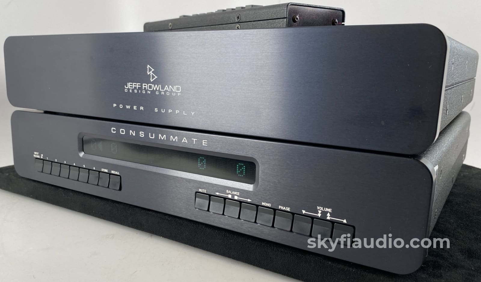 Jeff Rowland Design Group Consummate Dual Chassis Preamplifier