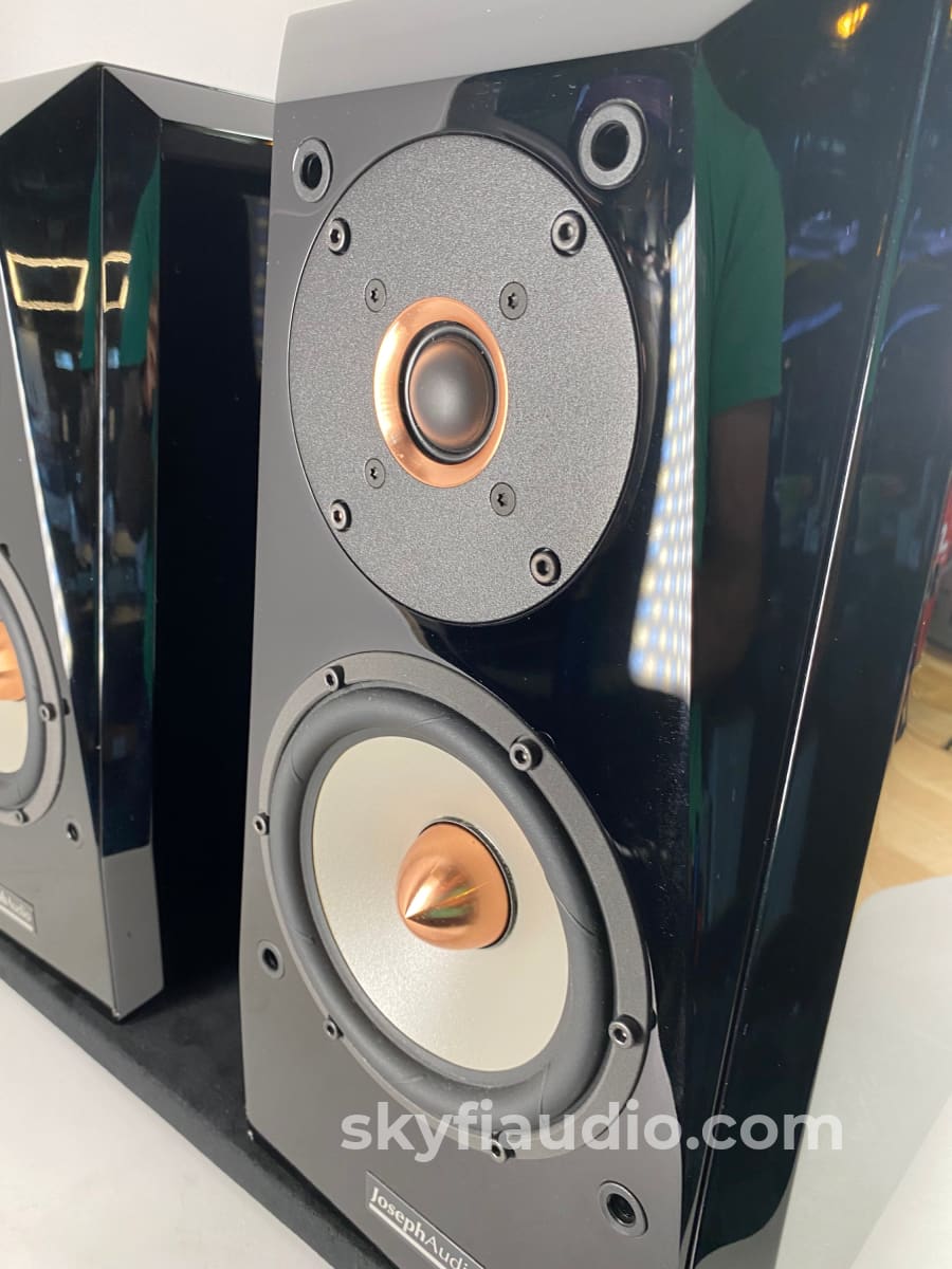 Joseph Audio Pulsar Gorgeous Two-Way Bookshelf Speakers