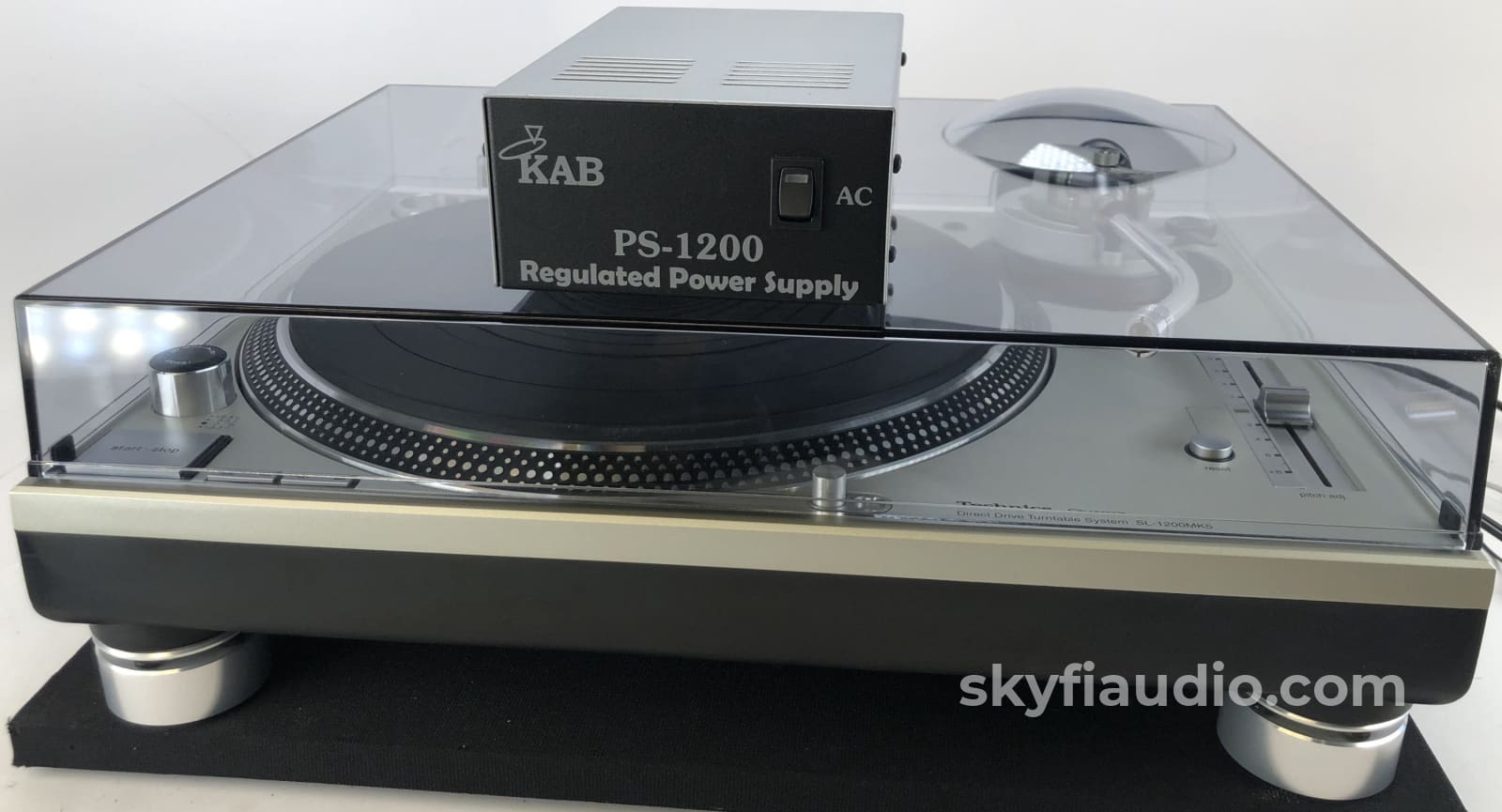 Kab Electro-Acoustics / Technics Sl-1200Mk5 Audiophile Standard Turntable - Direct Drive And Highly