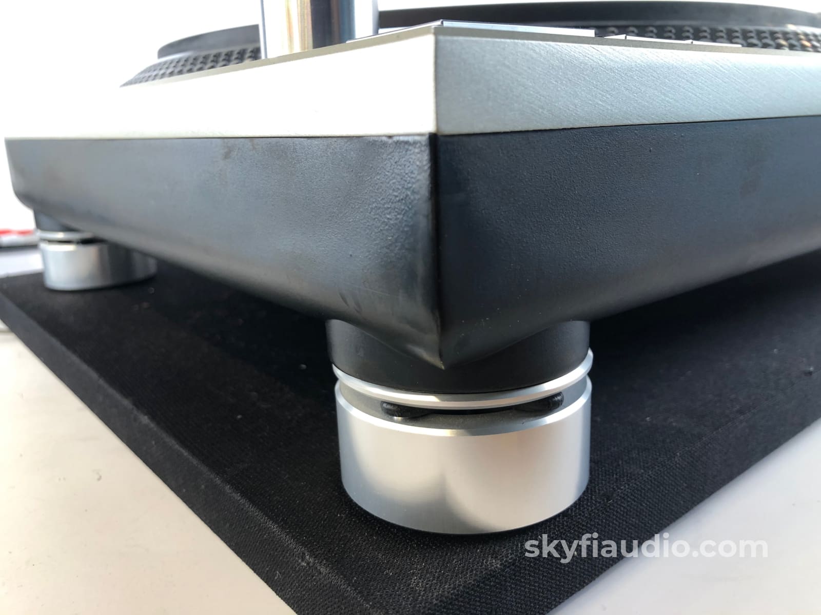 Kab Electro-Acoustics / Technics Sl-1200Mk5 Audiophile Standard Turntable - Direct Drive And Highly
