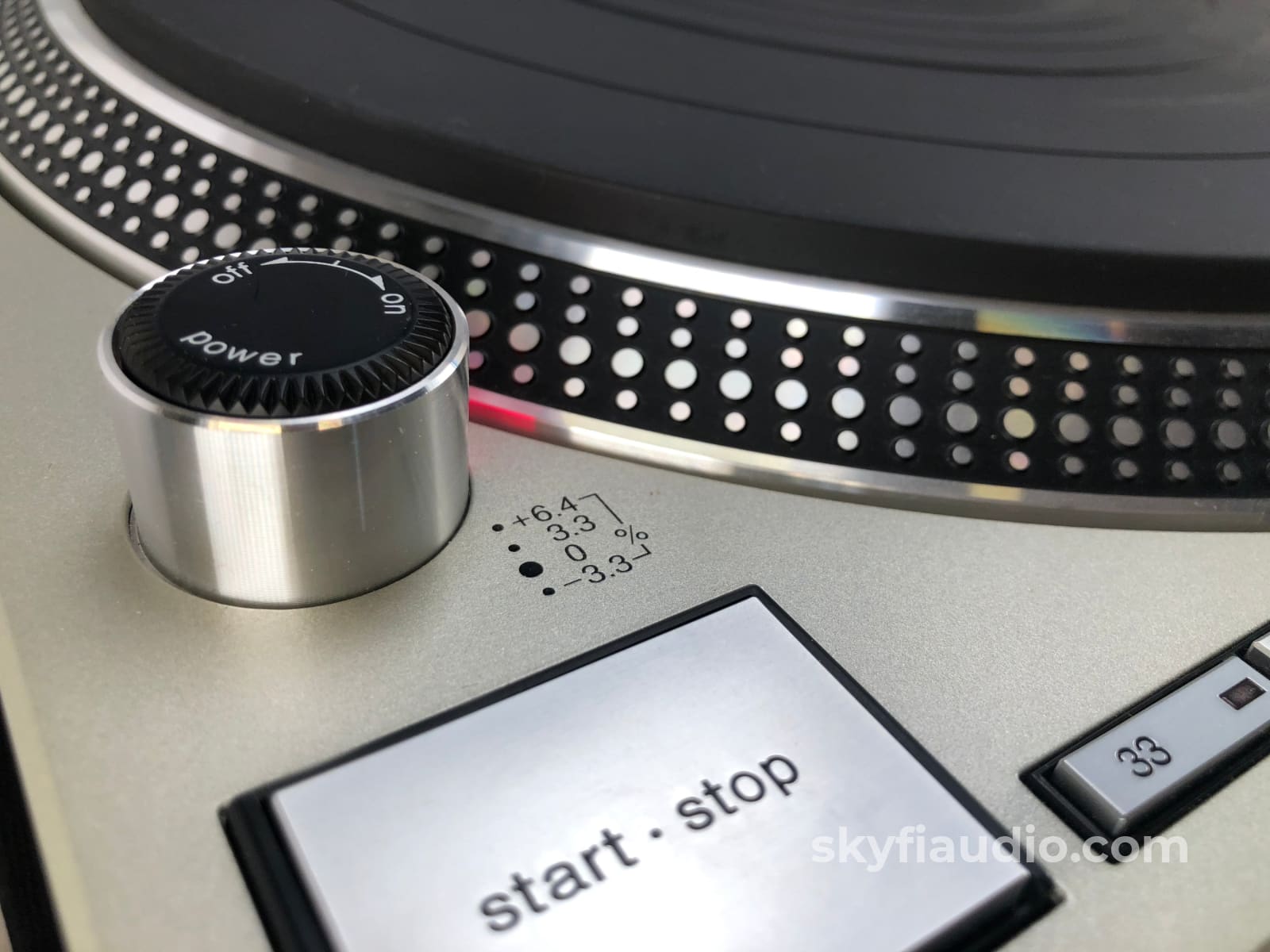 Kab Electro-Acoustics / Technics Sl-1200Mk5 Audiophile Standard Turntable - Direct Drive And Highly