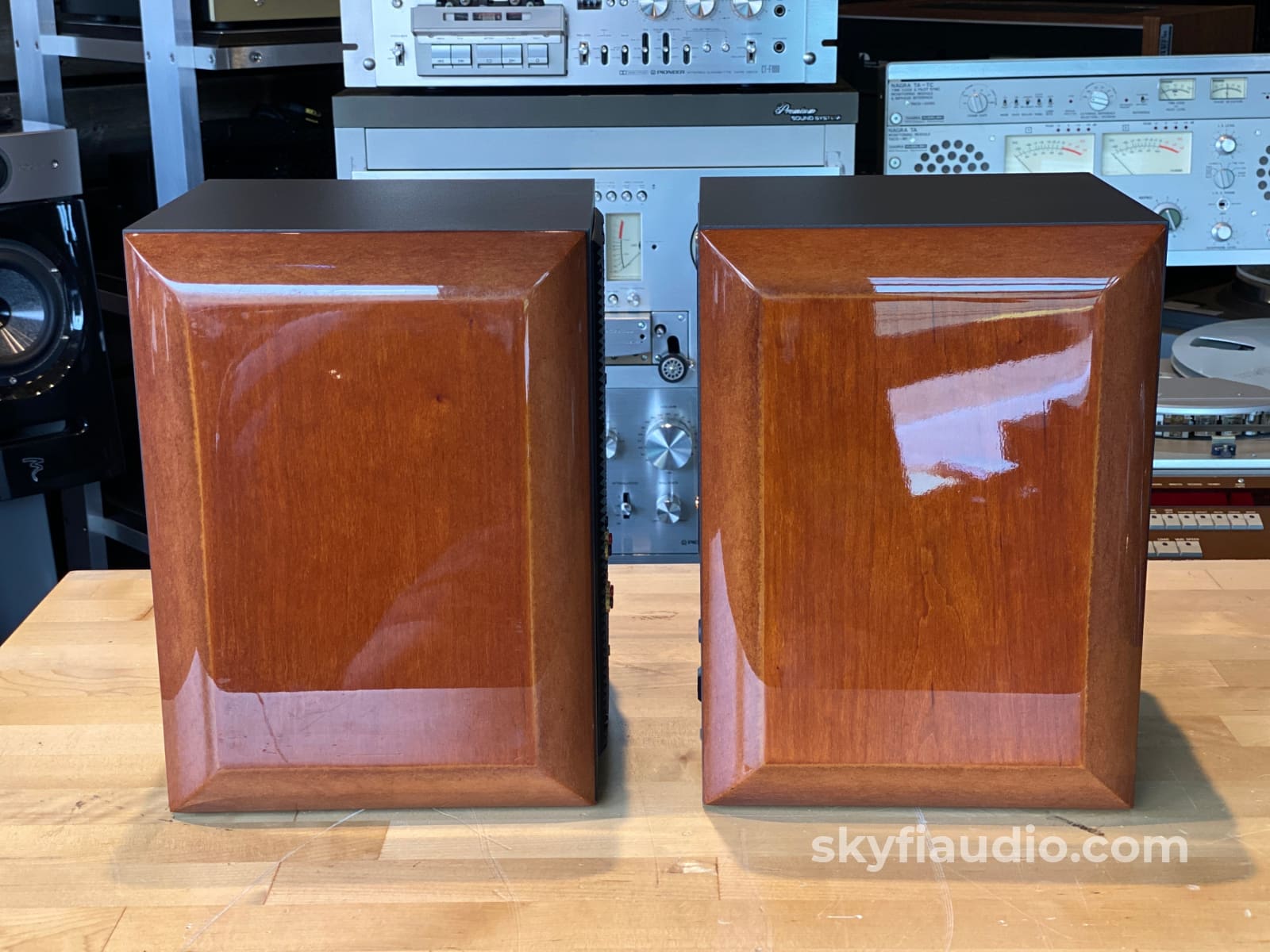 Kef Rdm1 Reference Monitor Bookshelf Speakers