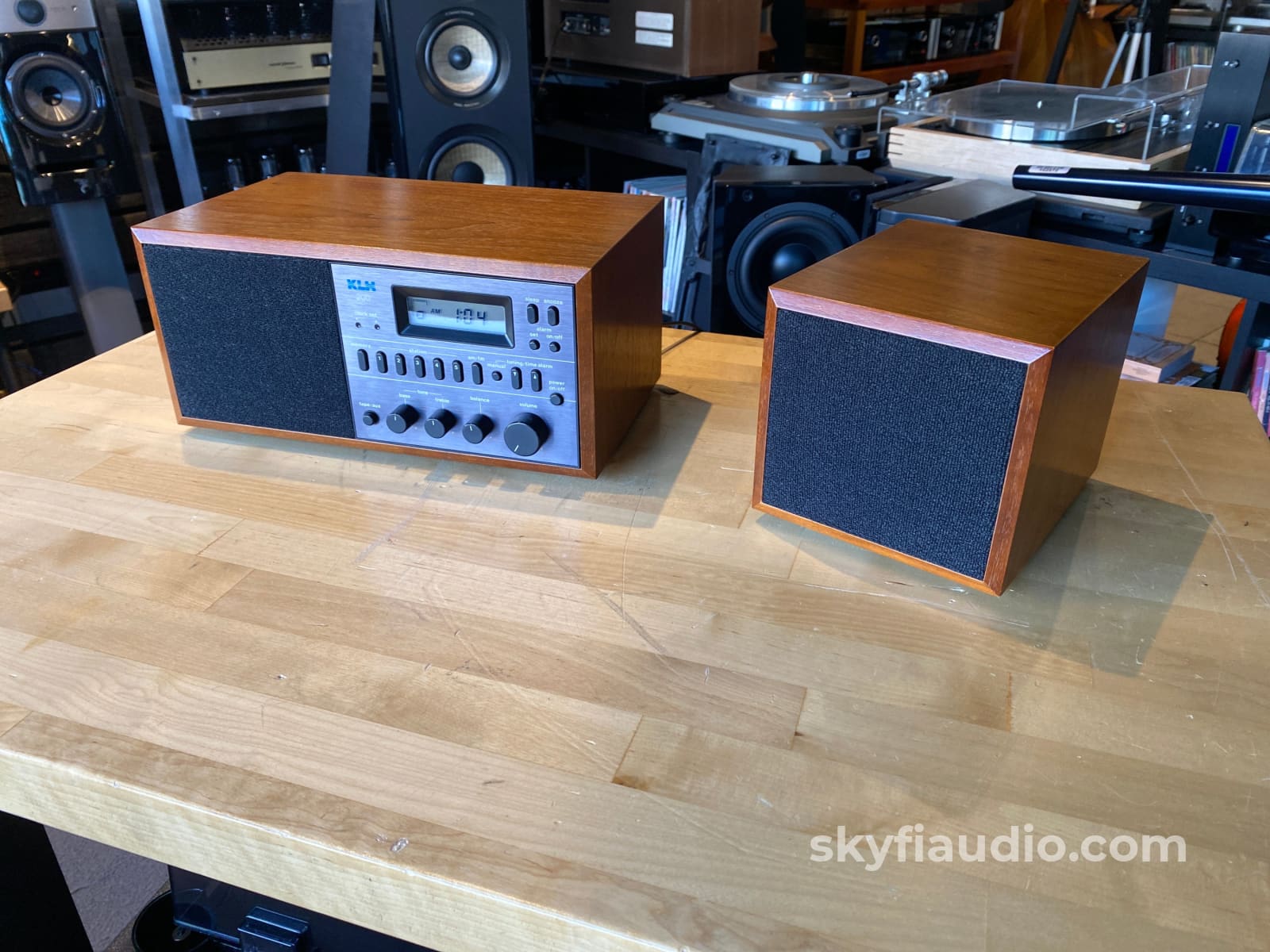 Klh Model 200 Vintage Am/Fm Stereo Integrated Amplifier