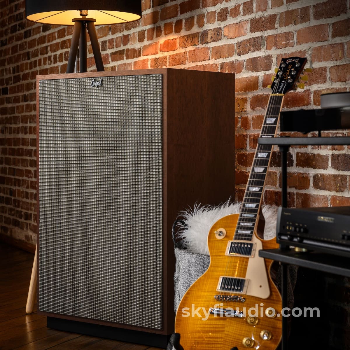 Klipsch Cornwall IV Heritage Series Speakers (Pair) - NEW w/Free Shipping Speakers