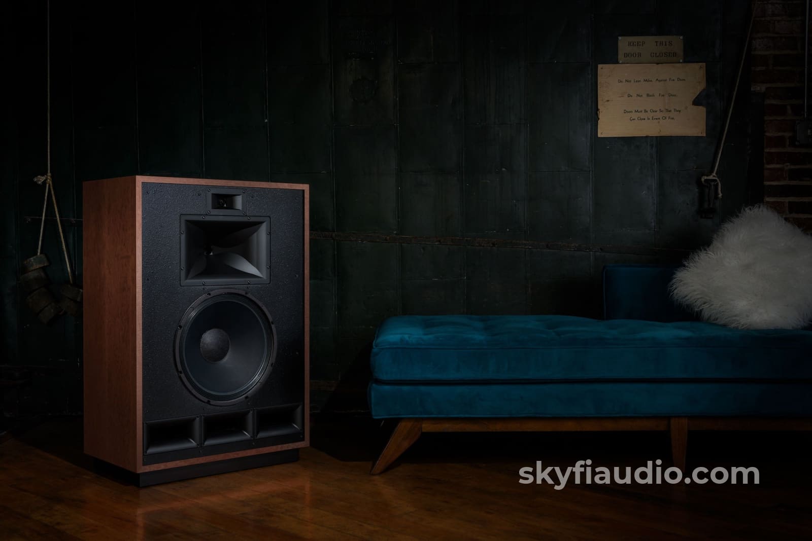 Klipsch Cornwall IV Heritage Series Speakers (Pair) - NEW w/Free Shipping Speakers