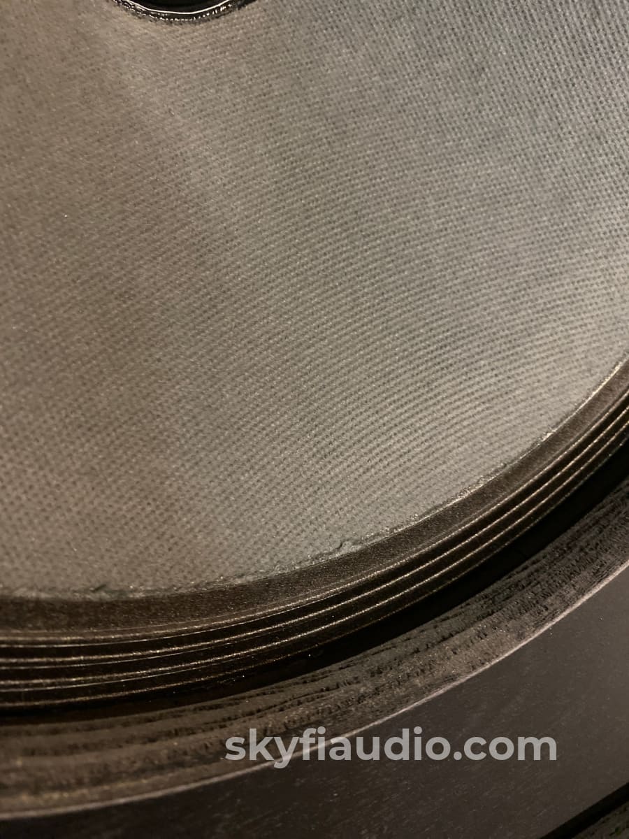 Klipsch Cornwall Vintage Speakers In Oiled Walnut - 1977 Survivor Pair!